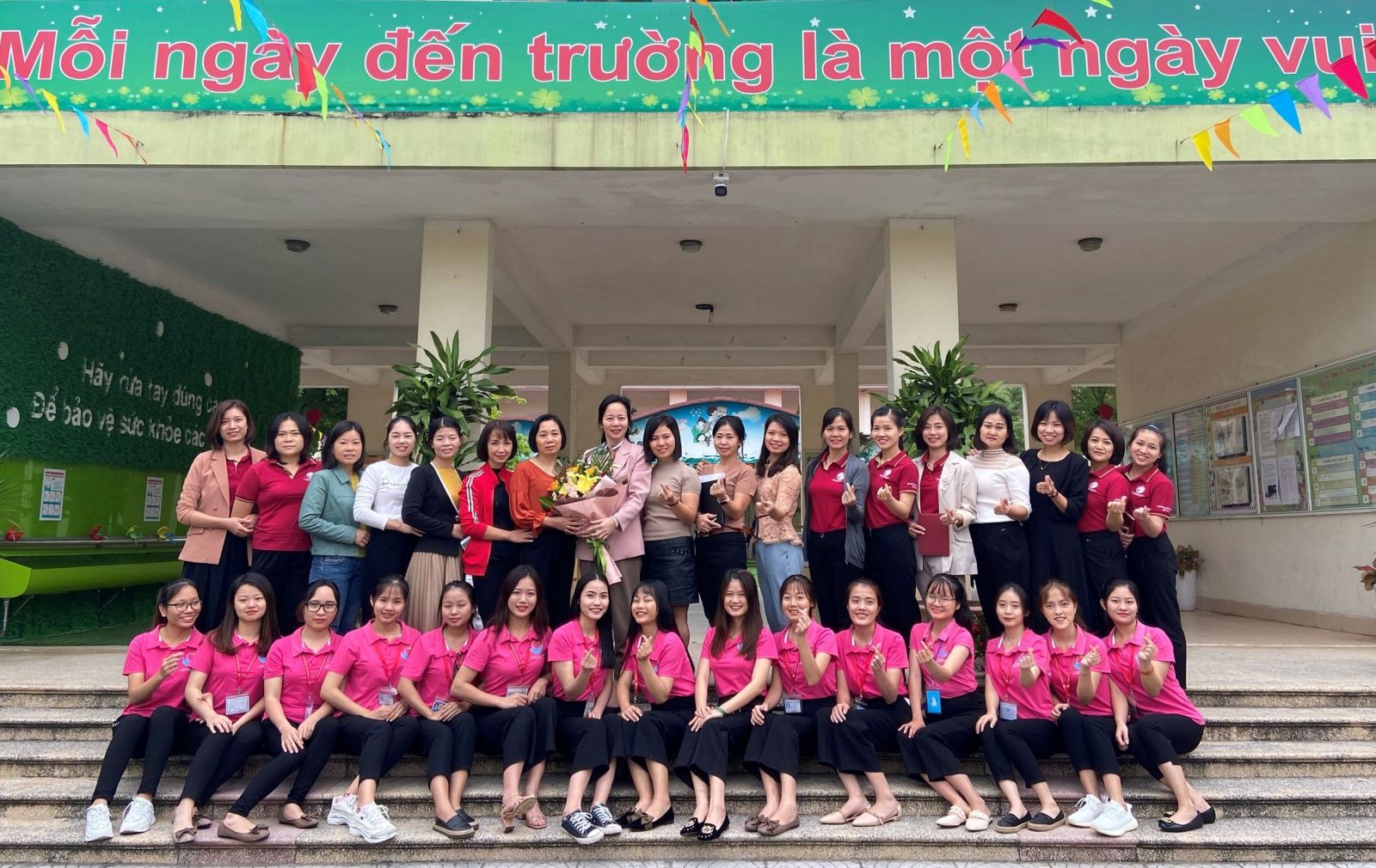 HÂN HOAN CHÀO ĐÓN CÁC EM SINH VIÊN KHOA GDMN-TRƯỜNG ĐHSP HN II VỀ THỰC TẬP SP
