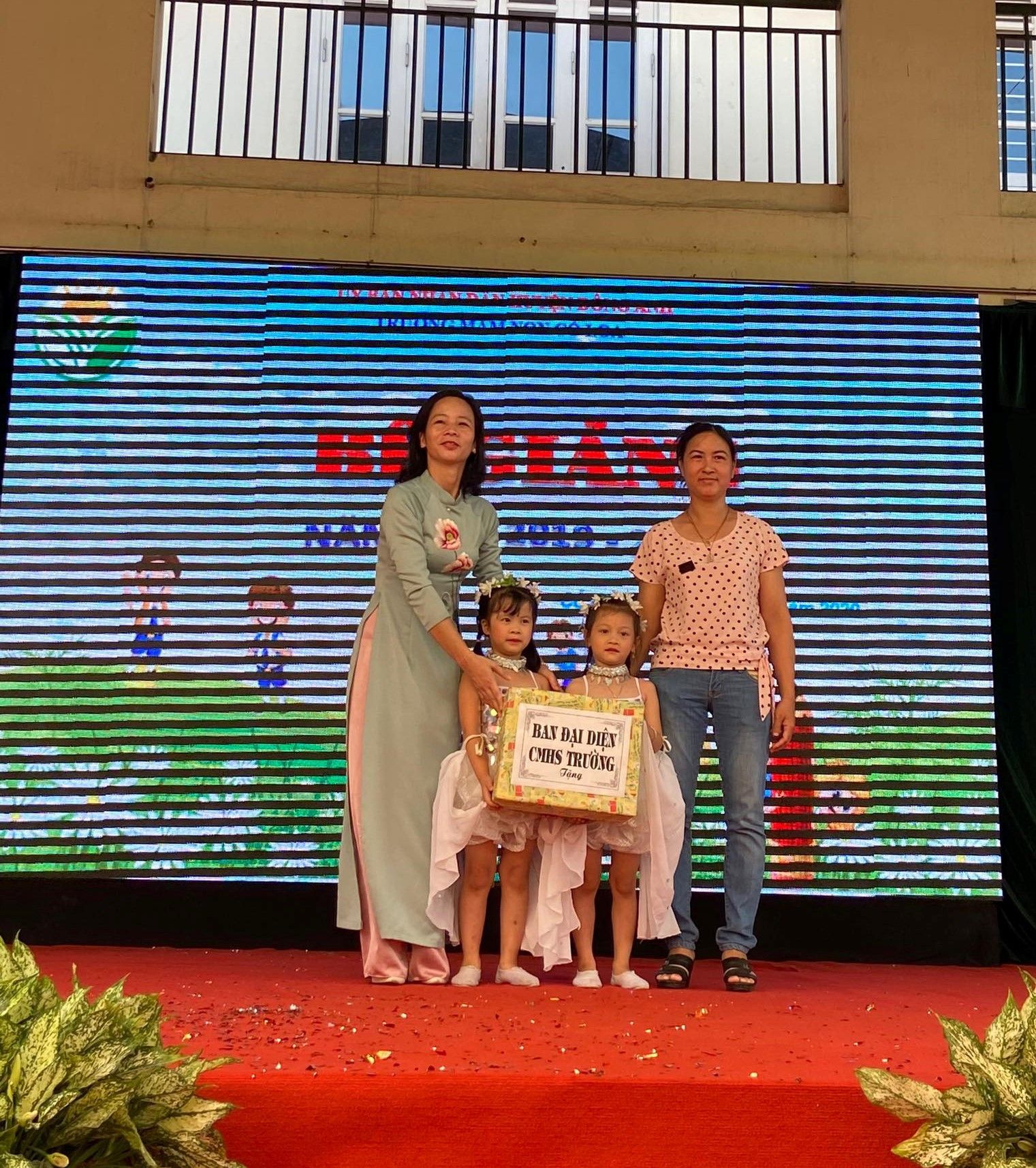 LỄ BẾ GIẢNG NĂM HỌC 2019 - 2020