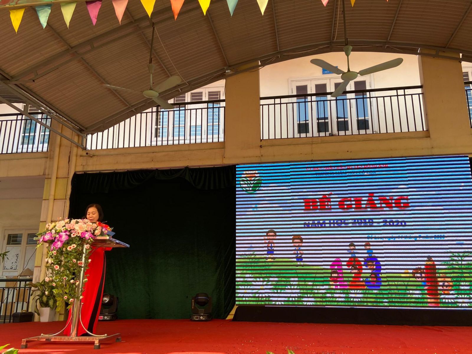 LỄ BẾ GIẢNG NĂM HỌC 2019 - 2020