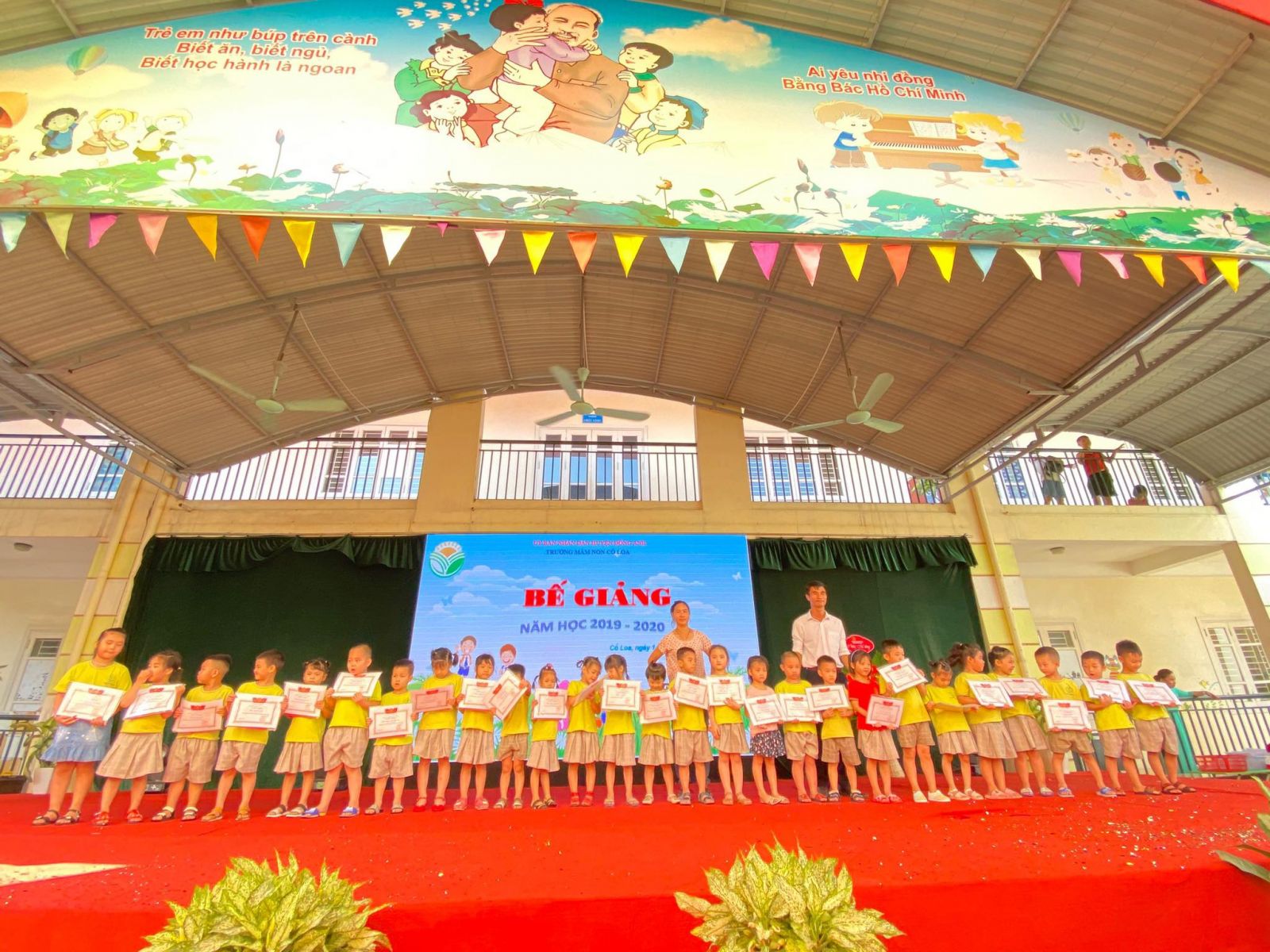 LỄ BẾ GIẢNG NĂM HỌC 2019 - 2020