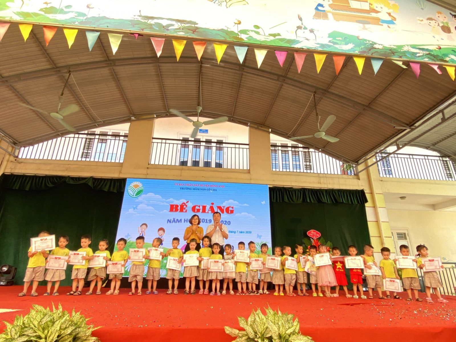 LỄ BẾ GIẢNG NĂM HỌC 2019 - 2020