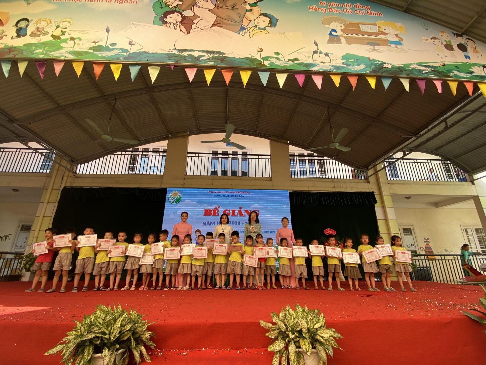 LỄ BẾ GIẢNG NĂM HỌC 2019 - 2020