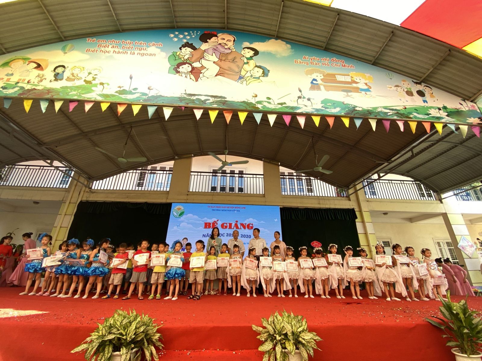 LỄ BẾ GIẢNG NĂM HỌC 2019 - 2020