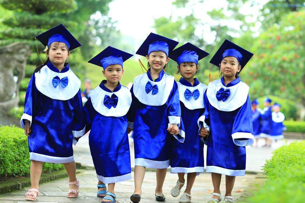 LẾ DÂNG HƯƠNG CỦA KHỐI MẪU GIÁO LỚN ( 5-6 TUỔI) - TRƯỜNG MẦM NON CỔ LOA - TẠI ĐỀN CỔ LOA