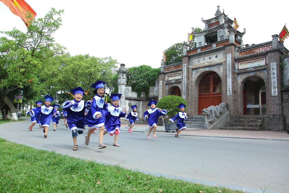 LẾ DÂNG HƯƠNG CỦA KHỐI MẪU GIÁO LỚN ( 5-6 TUỔI) - TRƯỜNG MẦM NON CỔ LOA - TẠI ĐỀN CỔ LOA
