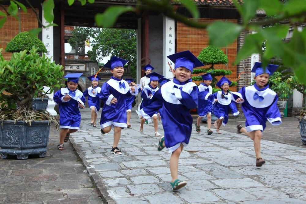 LẾ DÂNG HƯƠNG CỦA KHỐI MẪU GIÁO LỚN ( 5-6 TUỔI) - TRƯỜNG MẦM NON CỔ LOA - TẠI ĐỀN CỔ LOA