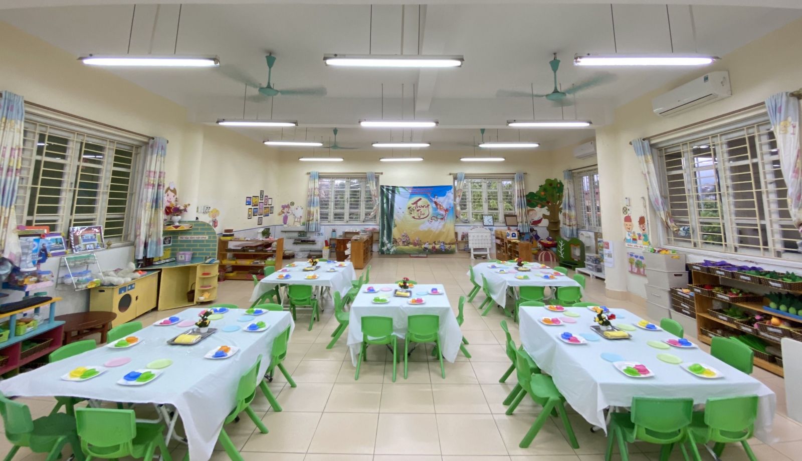 HOẠT ĐỘNG TRẢI NGHIỆM CỦA BÉ YÊU TRƯỜNG MN CỔ LOA