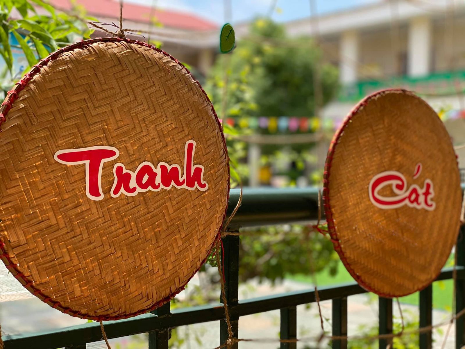 MÙA TRĂNG KỈ NIỆM ( LỄ TRAO QUÀ KHUYẾN HỌC VÀ VUI TRUNG THU CỦA CON CB-GV-NV TRƯỜNG MN CỔ LOA)