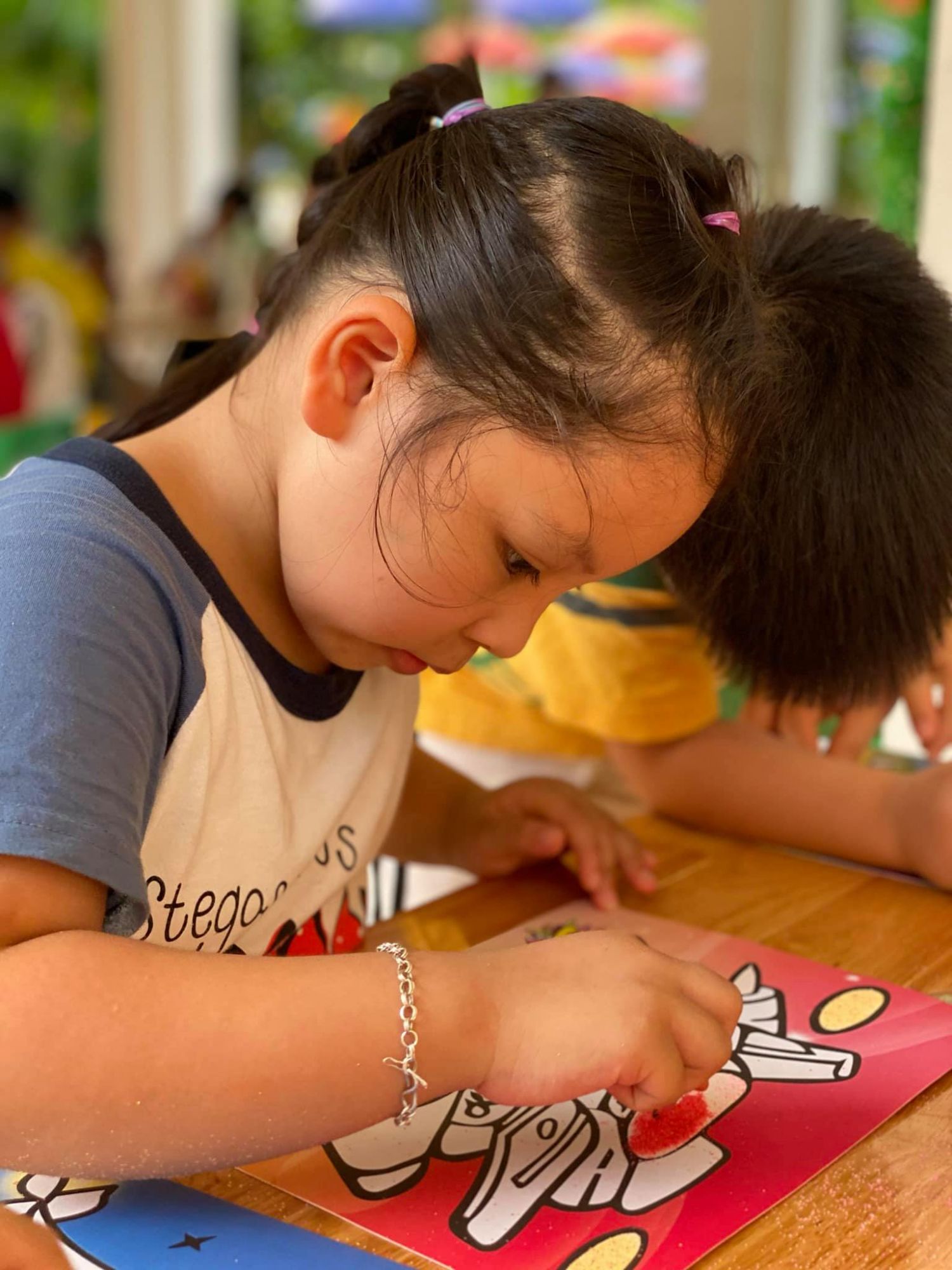 MÙA TRĂNG KỈ NIỆM ( LỄ TRAO QUÀ KHUYẾN HỌC VÀ VUI TRUNG THU CỦA CON CB-GV-NV TRƯỜNG MN CỔ LOA)