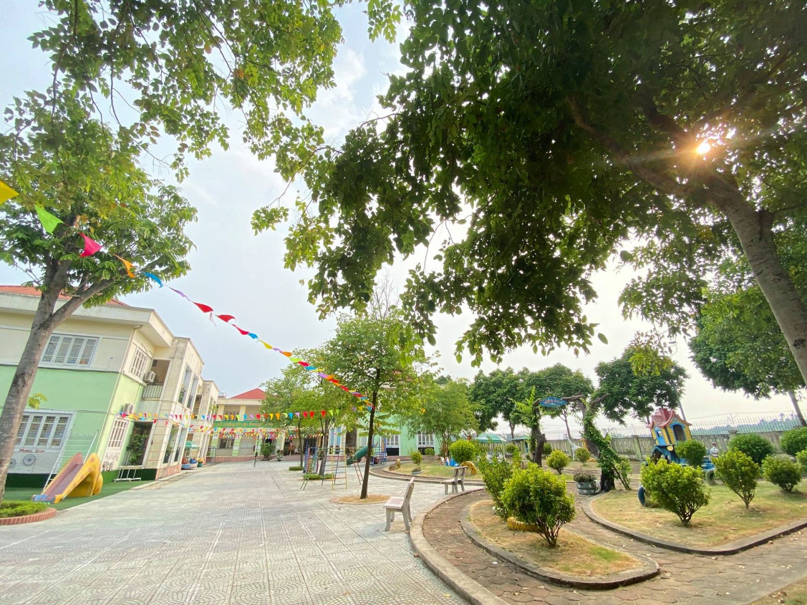 TRƯỜNG MẦM NON CỔ LOA CHUẨN BỊ MÔI TRƯỜNG LỚP HỌC SẴN SÀNG CHO NĂM HỌC MỚI!