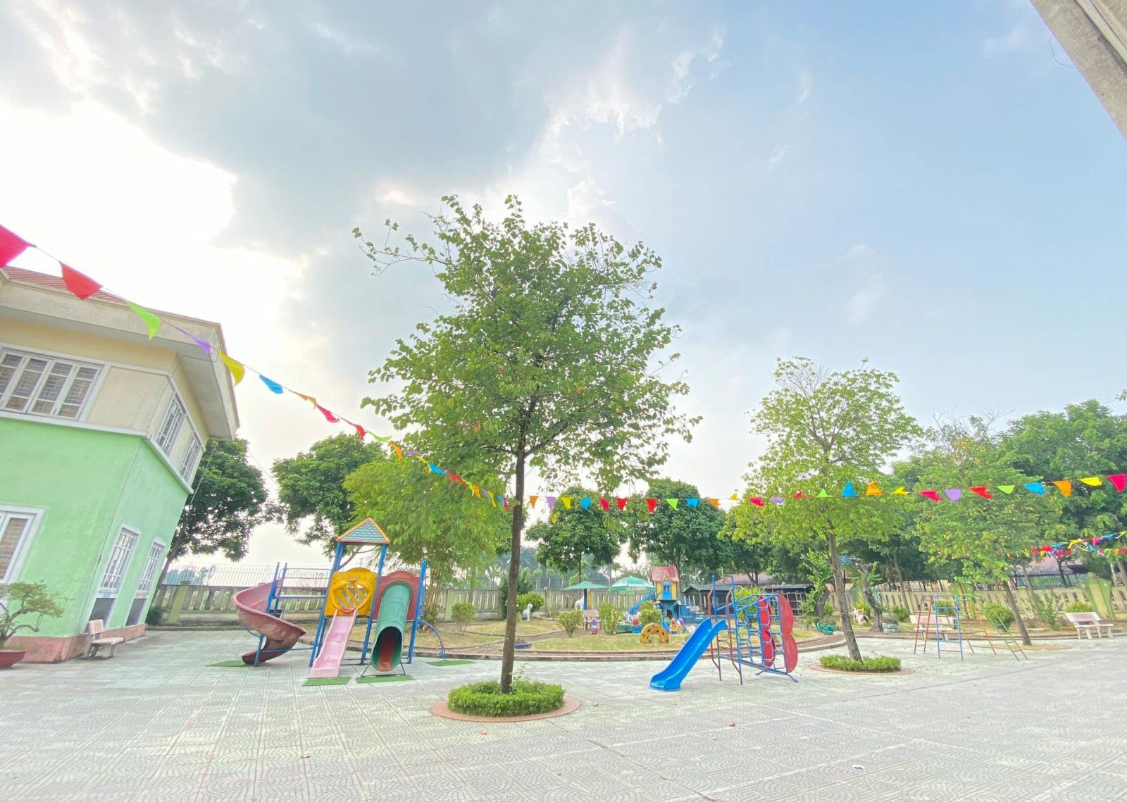 TRƯỜNG MẦM NON CỔ LOA CHUẨN BỊ MÔI TRƯỜNG LỚP HỌC SẴN SÀNG CHO NĂM HỌC MỚI!