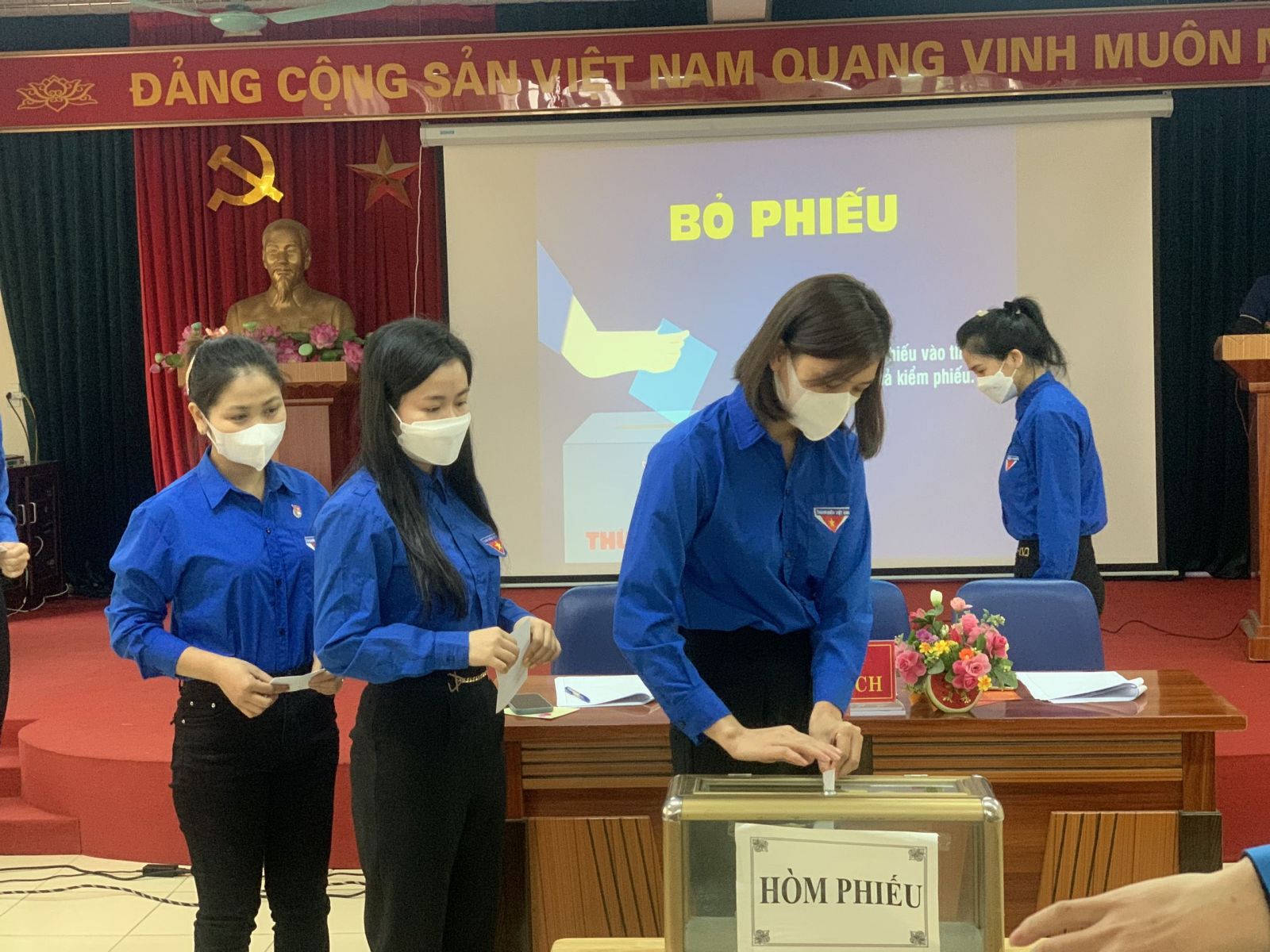 ĐẠI HỘI CHI ĐOÀN TRƯỜNG MẦM NON CỔ LOA NHIỆM KỲ 2021-2022