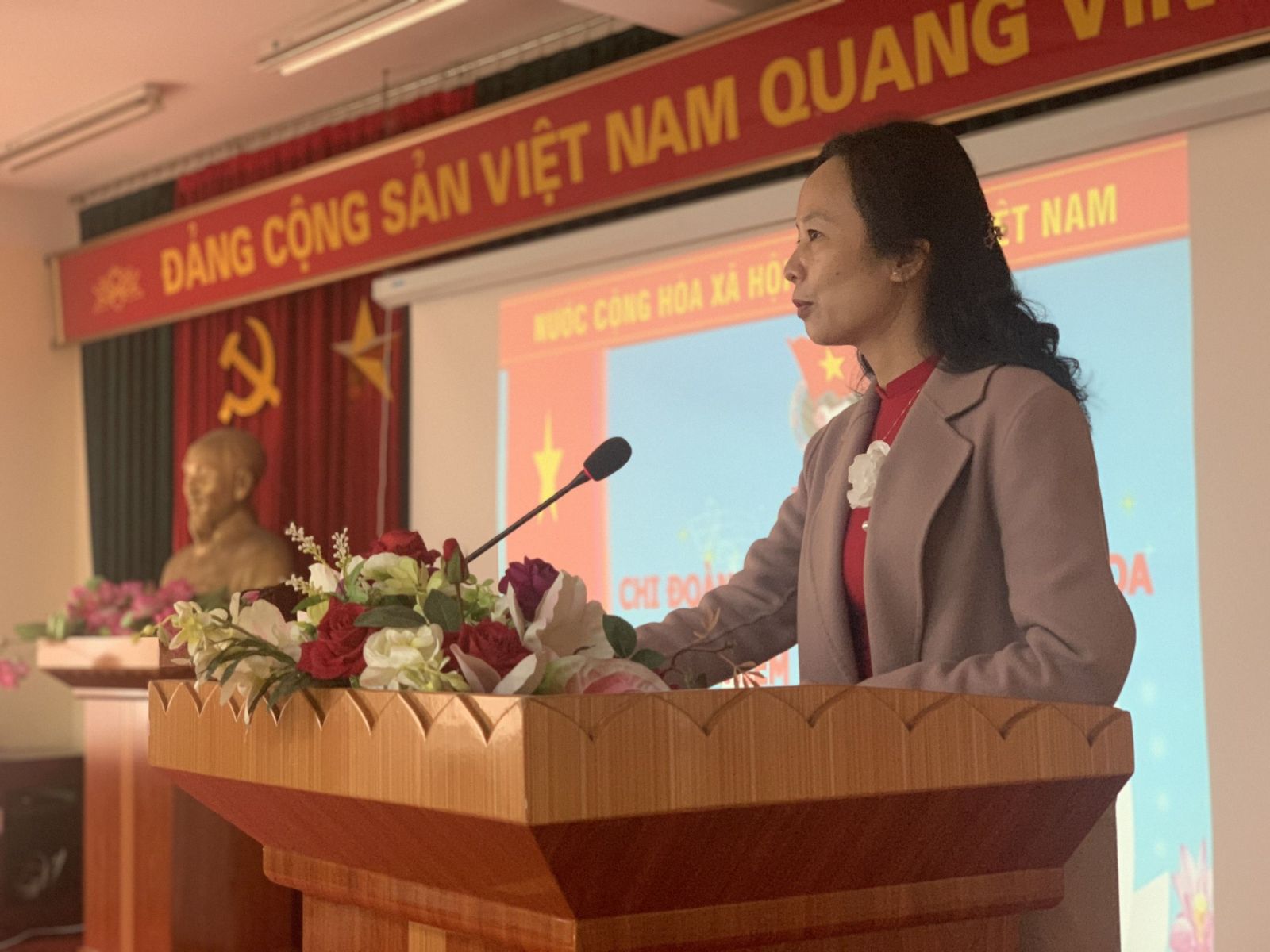 ĐẠI HỘI CHI ĐOÀN TRƯỜNG MẦM NON CỔ LOA NHIỆM KỲ 2021-2022