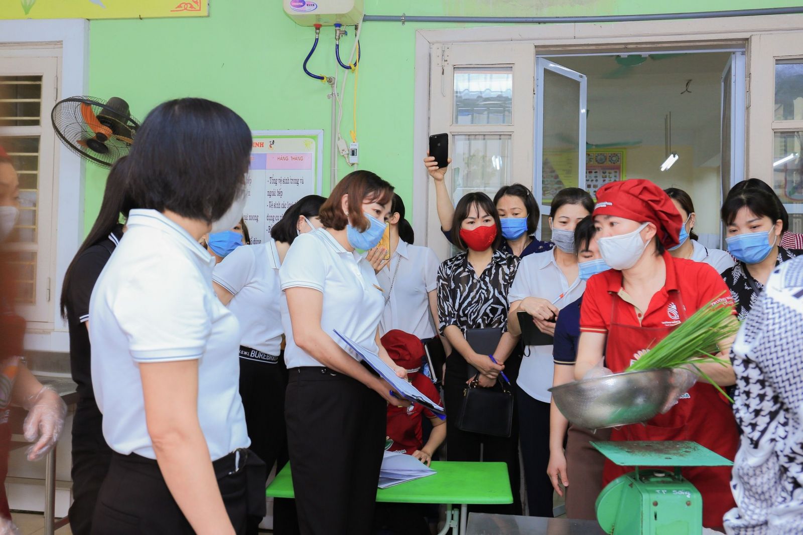 TRƯỜNG MẦM NON CỔ LOA TỔ CHỨC KIẾN TẬP HUYỆN CHUYÊN ĐỀ “ ĐỔI MỚI HÌNH THỨC TỔ CHỨC TRONG HOẠT ĐỘNG  PHÁT TRIỂN THẨM MỸ VÀ CÔNG TÁC CHĂM SÓC NUÔI DƯỠNG ” NĂM HỌC 2020-2021