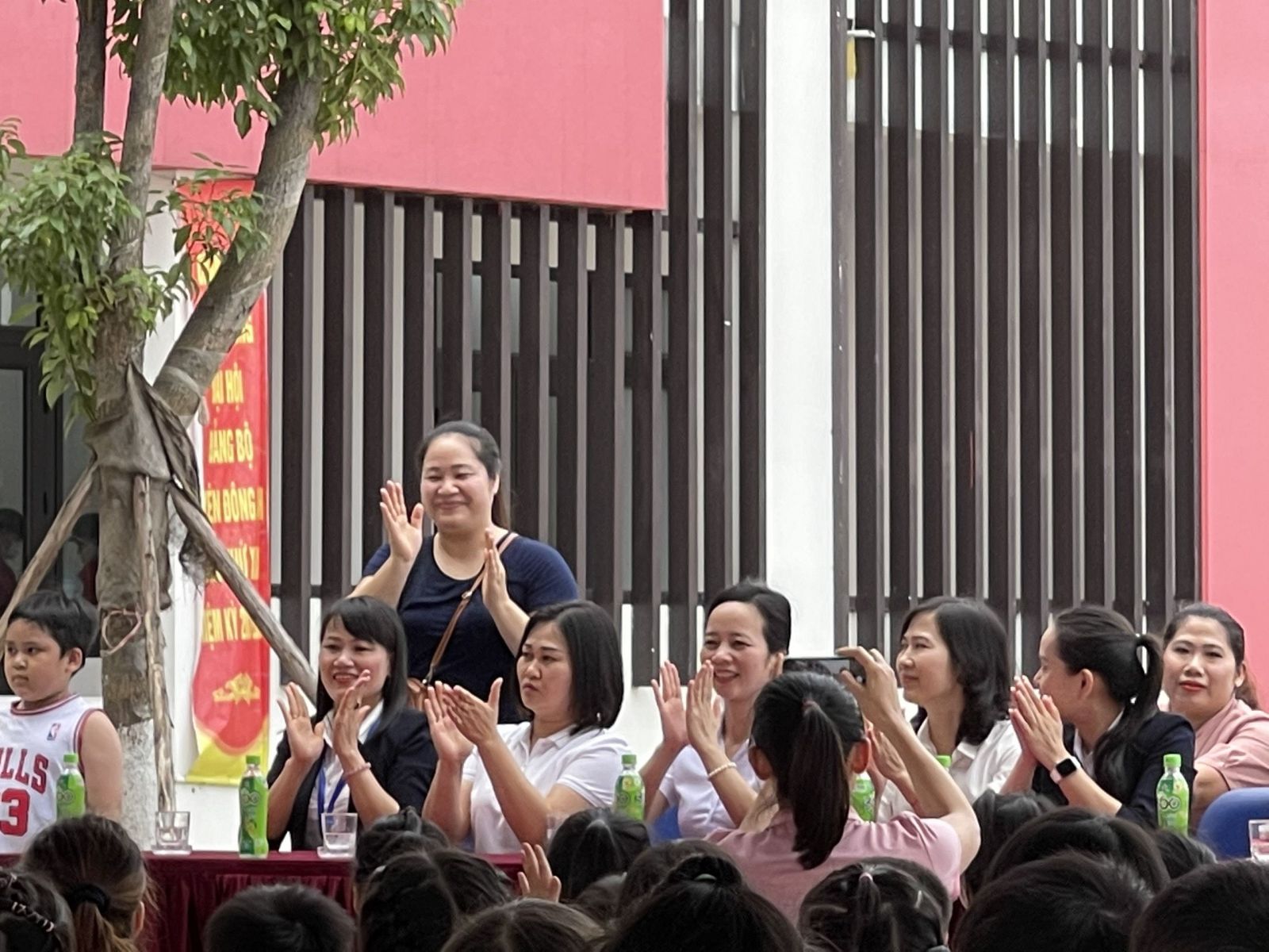 HOẠT ĐỘNG TRẢI NGHIỆM “ HÀNH TRANG CHO BÉ VÀO LỚP 1”