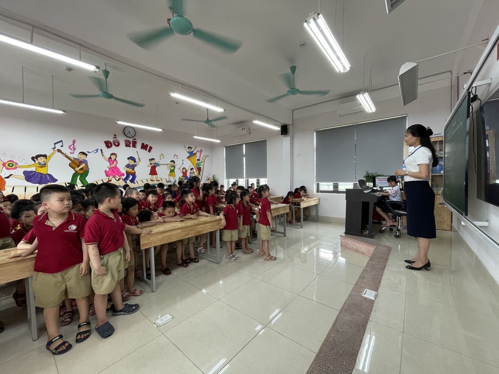 HOẠT ĐỘNG TRẢI NGHIỆM “ HÀNH TRANG CHO BÉ VÀO LỚP 1”