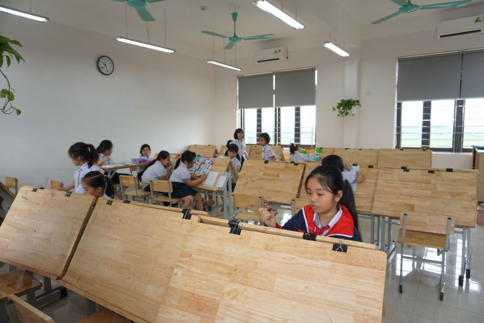 HOẠT ĐỘNG TRẢI NGHIỆM “ HÀNH TRANG CHO BÉ VÀO LỚP 1”
