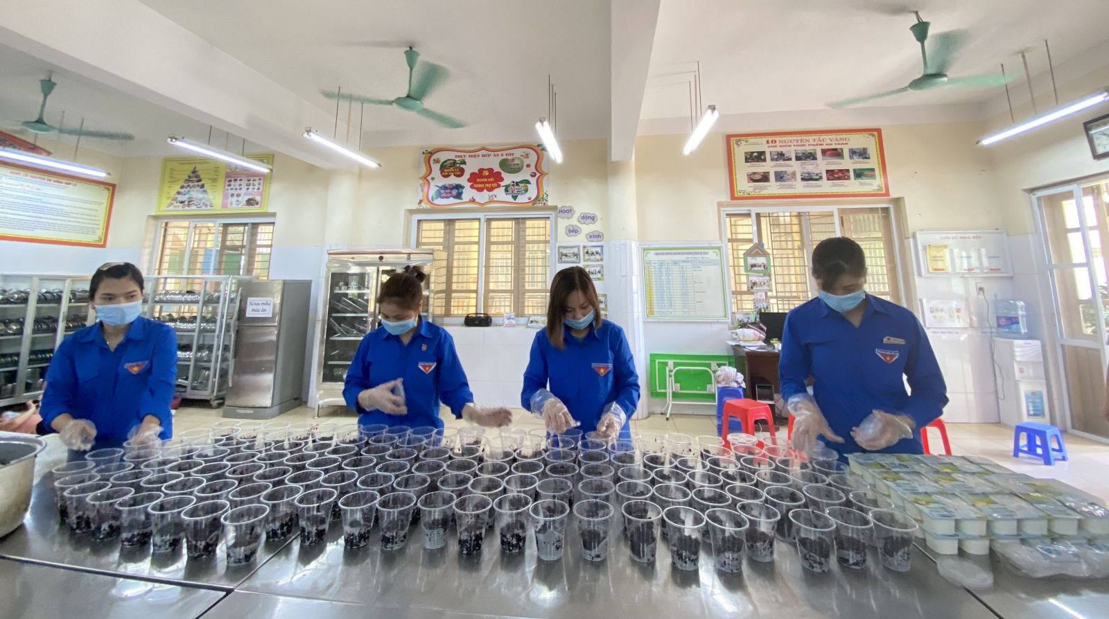 TRƯỜNG MẦM NON CỔ LOA CHUNG TAY QUYẾT TÂM PHÒNG CHỐNG DỊCH BỆNH COVID 19 VÀ TUYÊN TRUYỀN, HƯỞNG ỨNG CHO NGÀY BẦU CỬ CÁC CẤP NHIỆM KỲ 2021 – 2026.
