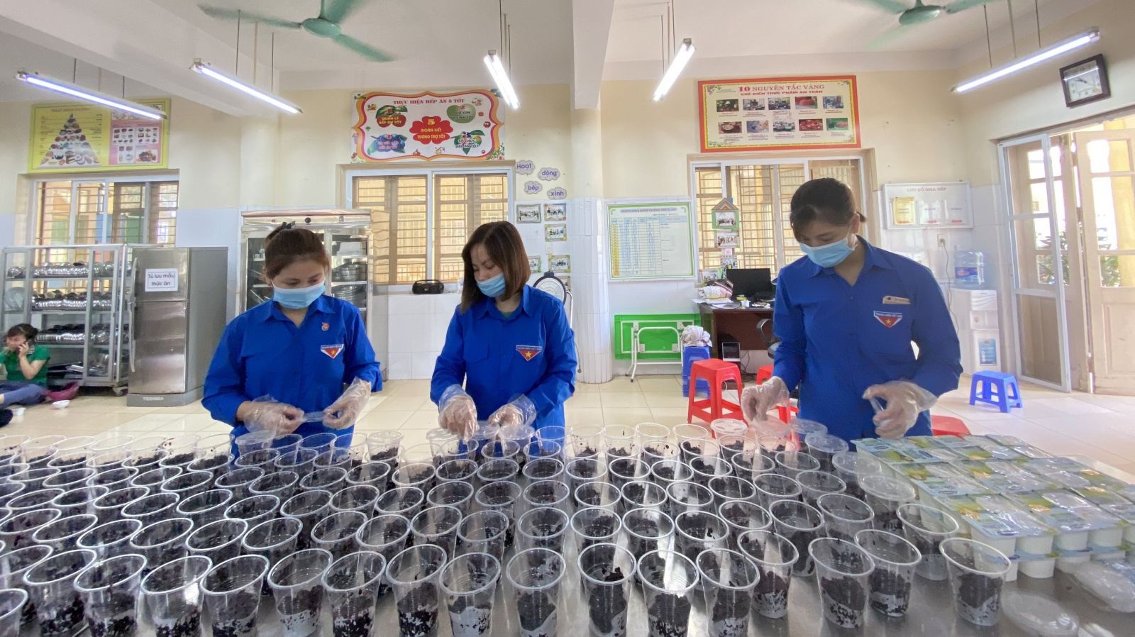 TRƯỜNG MẦM NON CỔ LOA CHUNG TAY QUYẾT TÂM PHÒNG CHỐNG DỊCH BỆNH COVID 19 VÀ TUYÊN TRUYỀN, HƯỞNG ỨNG CHO NGÀY BẦU CỬ CÁC CẤP NHIỆM KỲ 2021 – 2026.