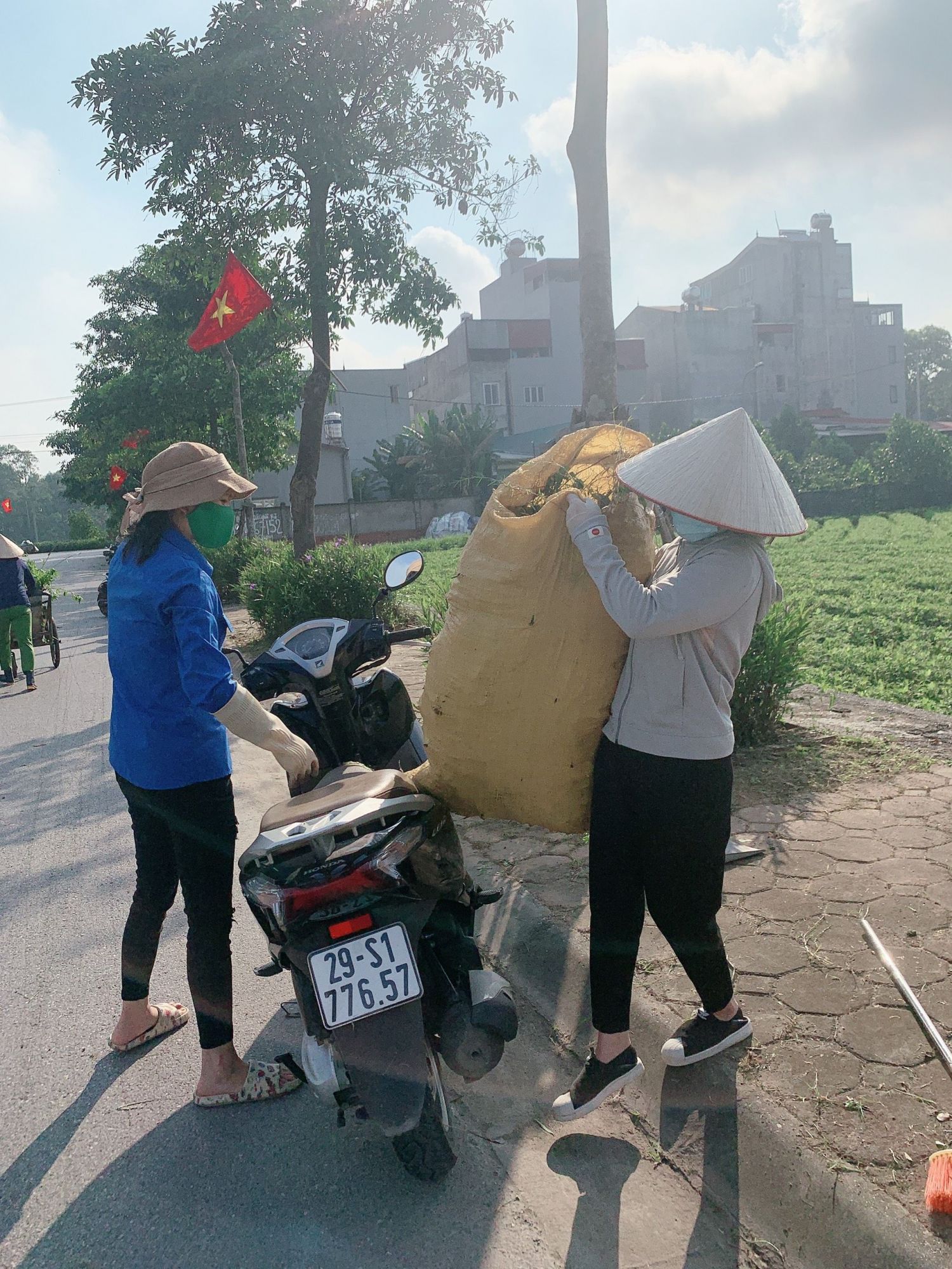 TRƯỜNG MẦM NON CỔ LOA CHUNG TAY QUYẾT TÂM PHÒNG CHỐNG DỊCH BỆNH COVID 19 VÀ TUYÊN TRUYỀN, HƯỞNG ỨNG CHO NGÀY BẦU CỬ CÁC CẤP NHIỆM KỲ 2021 – 2026.