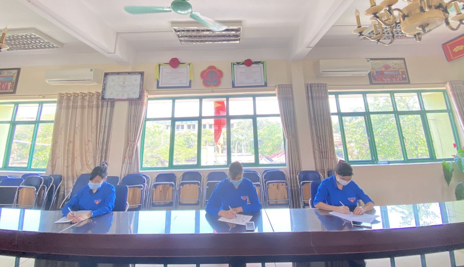 TRƯỜNG MẦM NON CỔ LOA CHUNG TAY QUYẾT TÂM PHÒNG CHỐNG DỊCH BỆNH COVID 19 VÀ TUYÊN TRUYỀN, HƯỞNG ỨNG CHO NGÀY BẦU CỬ CÁC CẤP NHIỆM KỲ 2021 – 2026.