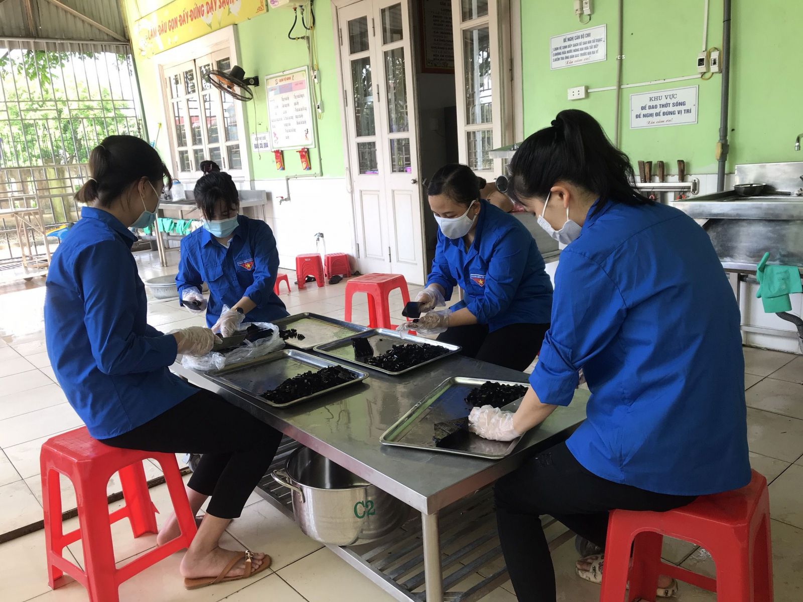 TRƯỜNG MẦM NON CỔ LOA CHUNG TAY QUYẾT TÂM PHÒNG CHỐNG DỊCH BỆNH COVID 19 VÀ TUYÊN TRUYỀN, HƯỞNG ỨNG CHO NGÀY BẦU CỬ CÁC CẤP NHIỆM KỲ 2021 – 2026.