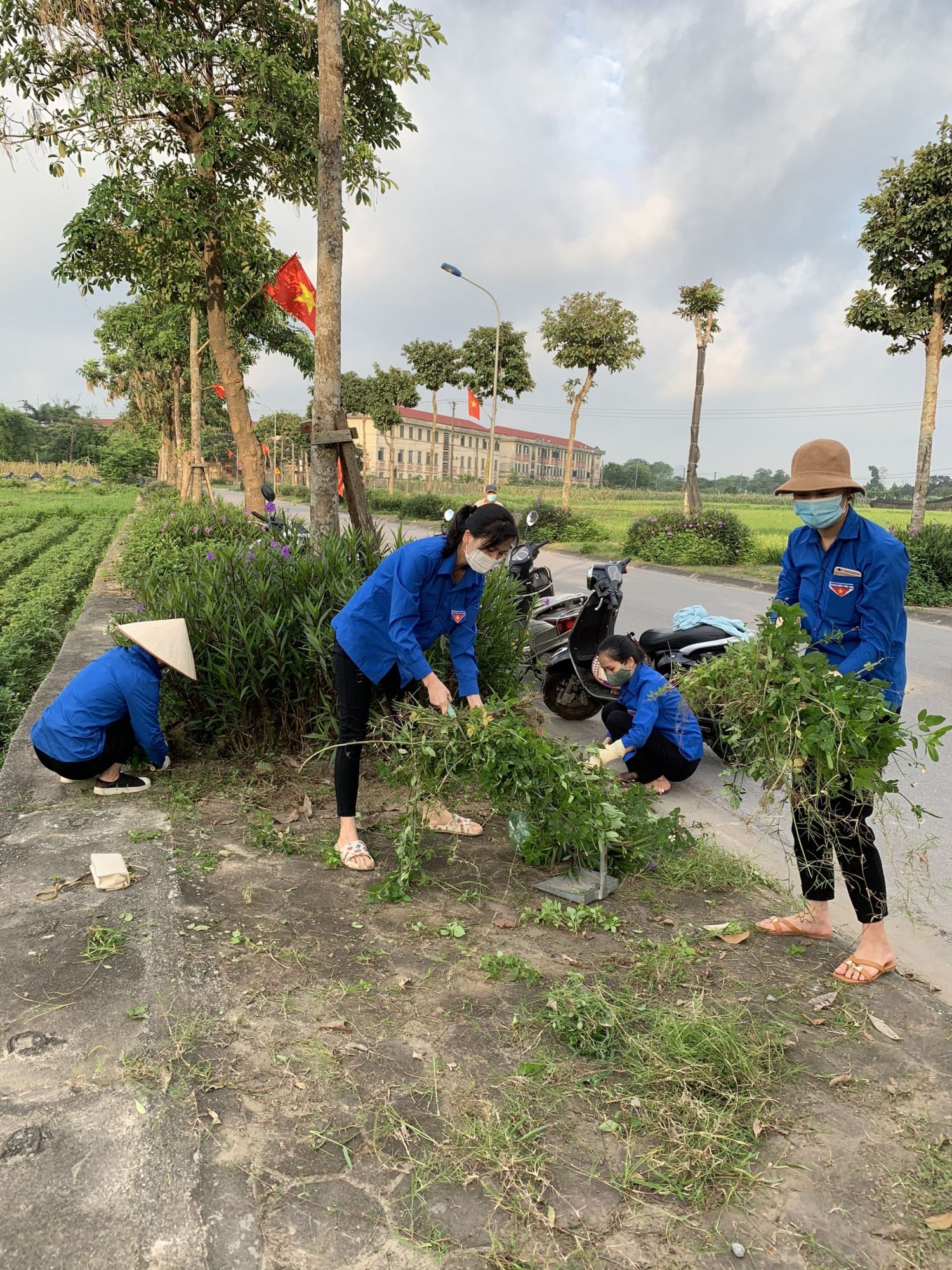 TRƯỜNG MẦM NON CỔ LOA CHUNG TAY QUYẾT TÂM PHÒNG CHỐNG DỊCH BỆNH COVID 19 VÀ TUYÊN TRUYỀN, HƯỞNG ỨNG CHO NGÀY BẦU CỬ CÁC CẤP NHIỆM KỲ 2021 – 2026.