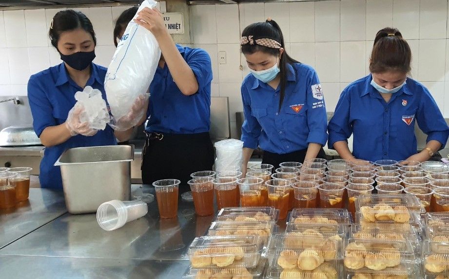 TIẾP SỨC MÙA DỊCH