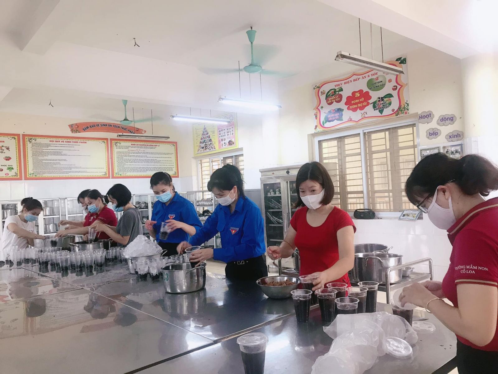 CÔ GIÁO MÙA DỊCH