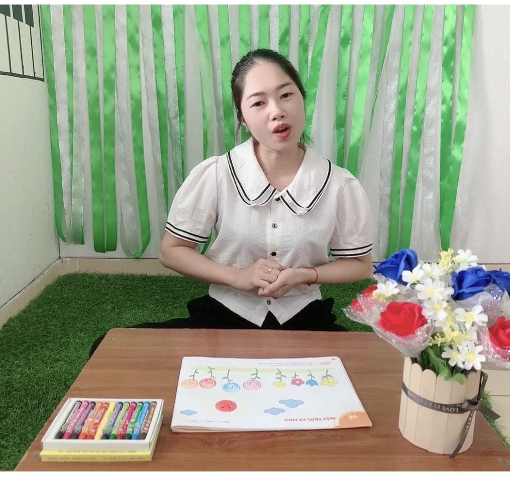 CÔ GIÁO MÙA DỊCH