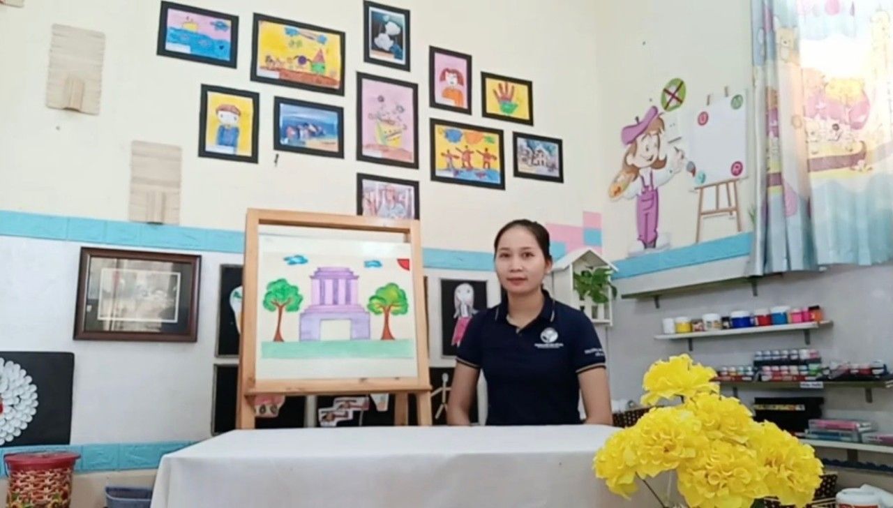 CÔ GIÁO MÙA DỊCH