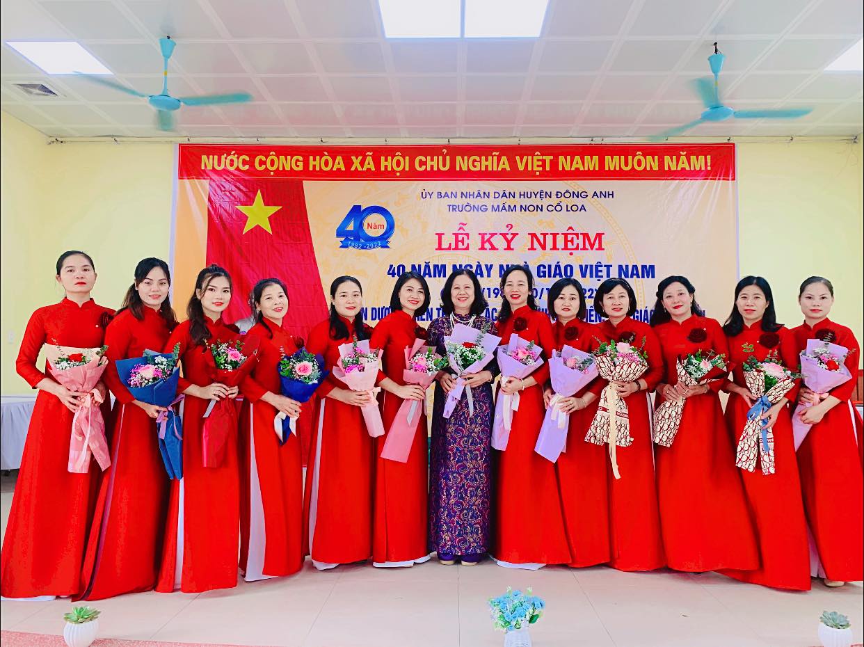 TRƯỜNG MẦM NON CỔ LOA LONG TRỌNG TỔ CHỨC: "LỄ KỶ NIỆM 40 NĂM NGÀY NHÀ GIÁO VIỆT NAM (20/11/1982 - 20/11/2022) TUYÊN DƯƠNG KHEN THƯỞNG CÁC ĐIỂN HÌNH TIÊN TIẾN, NHÀ GIÁO TIÊU BIỂU NĂM HỌC 2021 - 2022