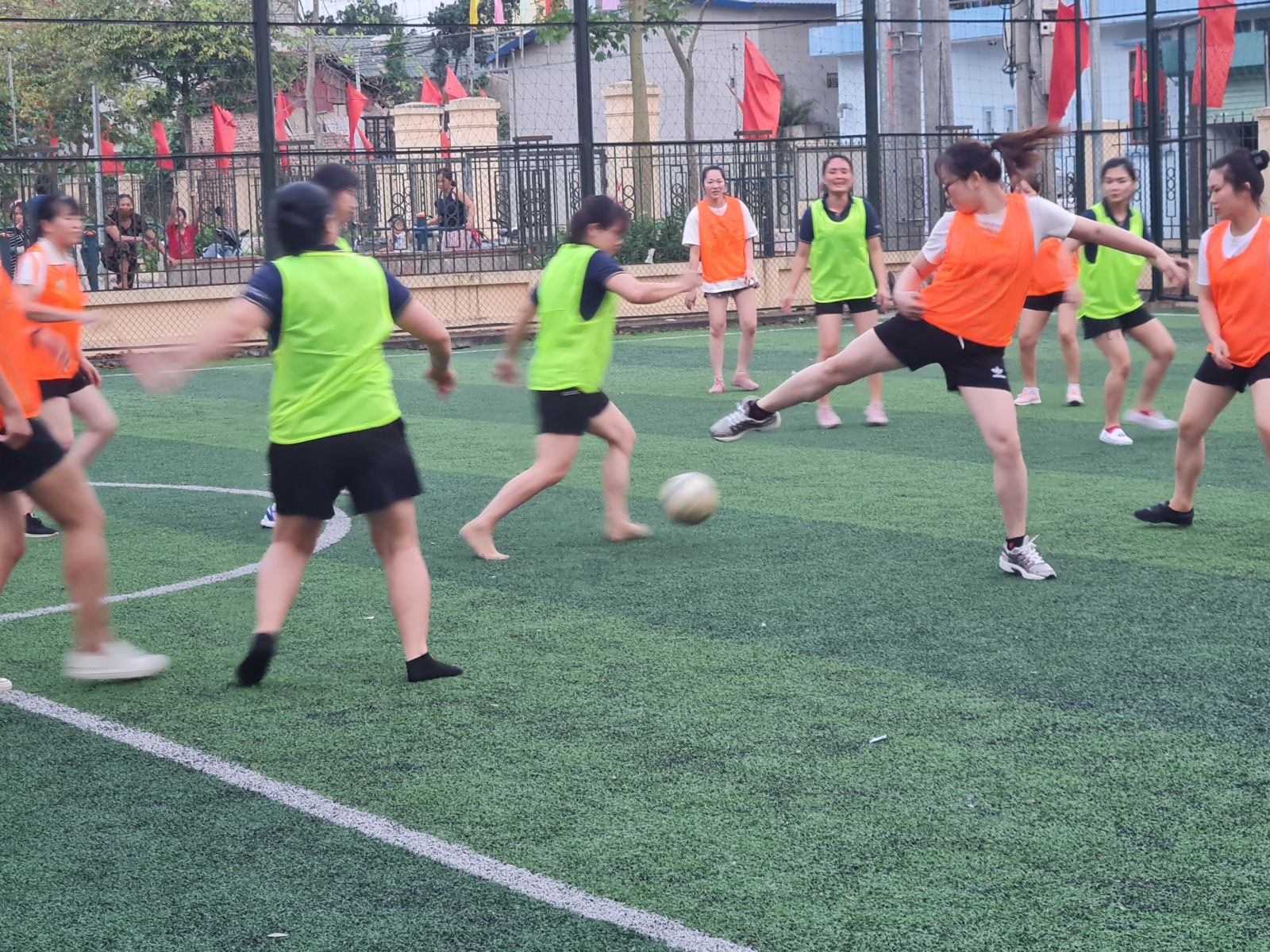 HOẠT ĐỘNG GIAO LƯU TDTT TRƯỜNG MẦM NON CỔ LOA CHÀO MỪNG NGÀY SINH NHẬT BÁC VÀ CỔ VŨ SEAGAME 31.