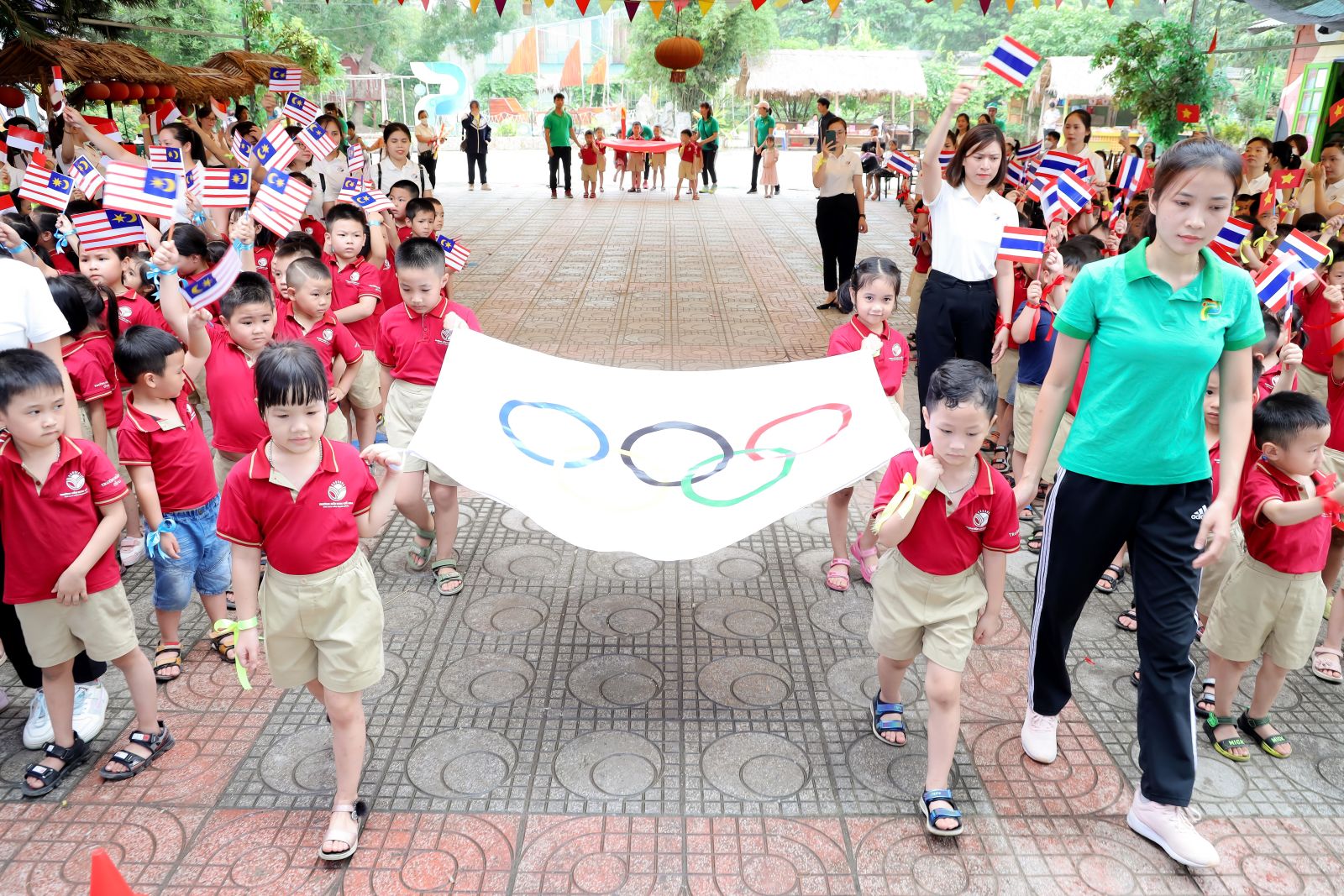 " LỄ RA TRƯỜNG CHO CÁC BÉ KHỐI MGL TRƯỜNG MN CỔ LOA" và “NGÀY HỘI OLYMPIC THỂ THAO 2022".