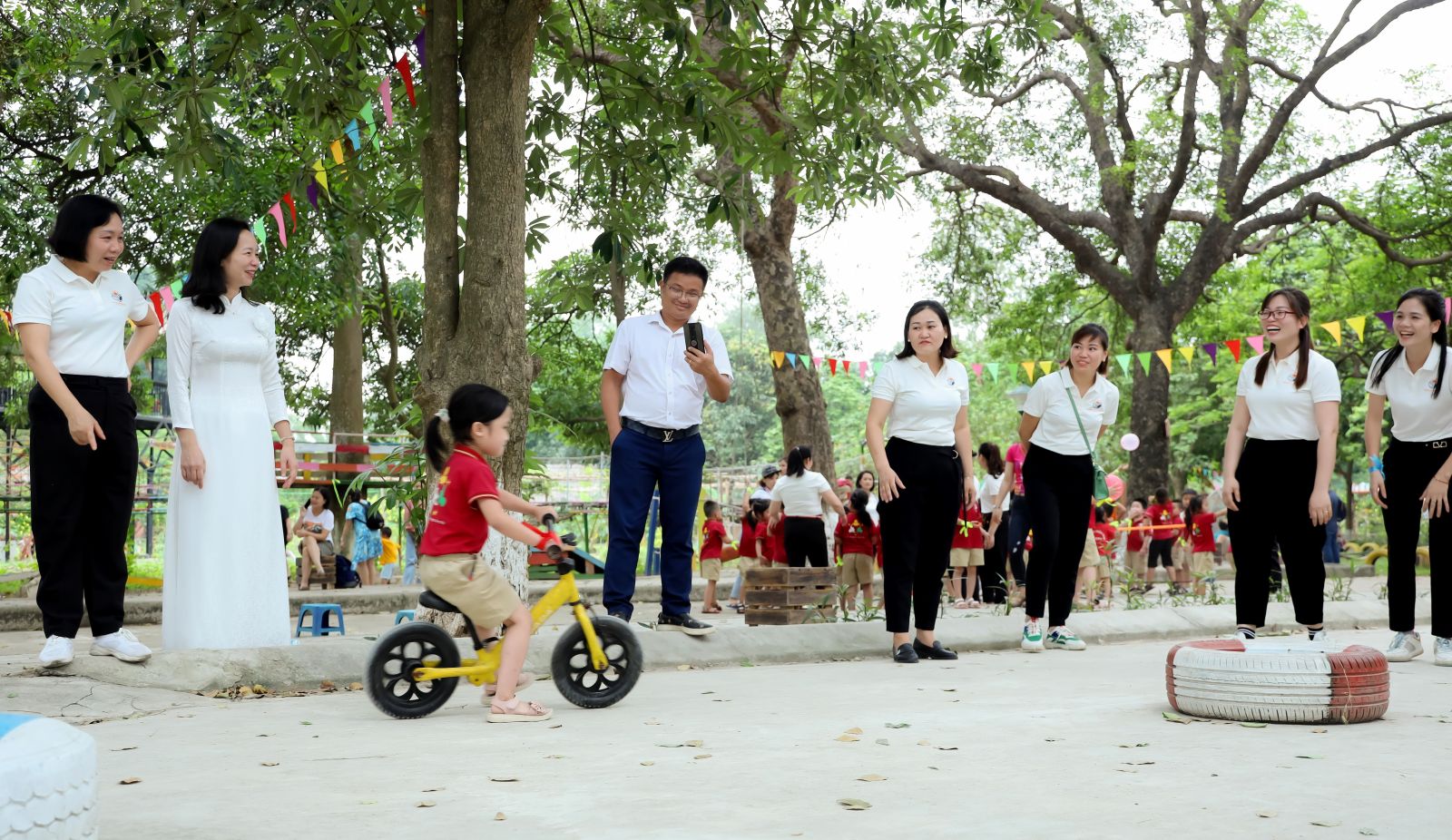 " LỄ RA TRƯỜNG CHO CÁC BÉ KHỐI MGL TRƯỜNG MN CỔ LOA" và “NGÀY HỘI OLYMPIC THỂ THAO 2022".