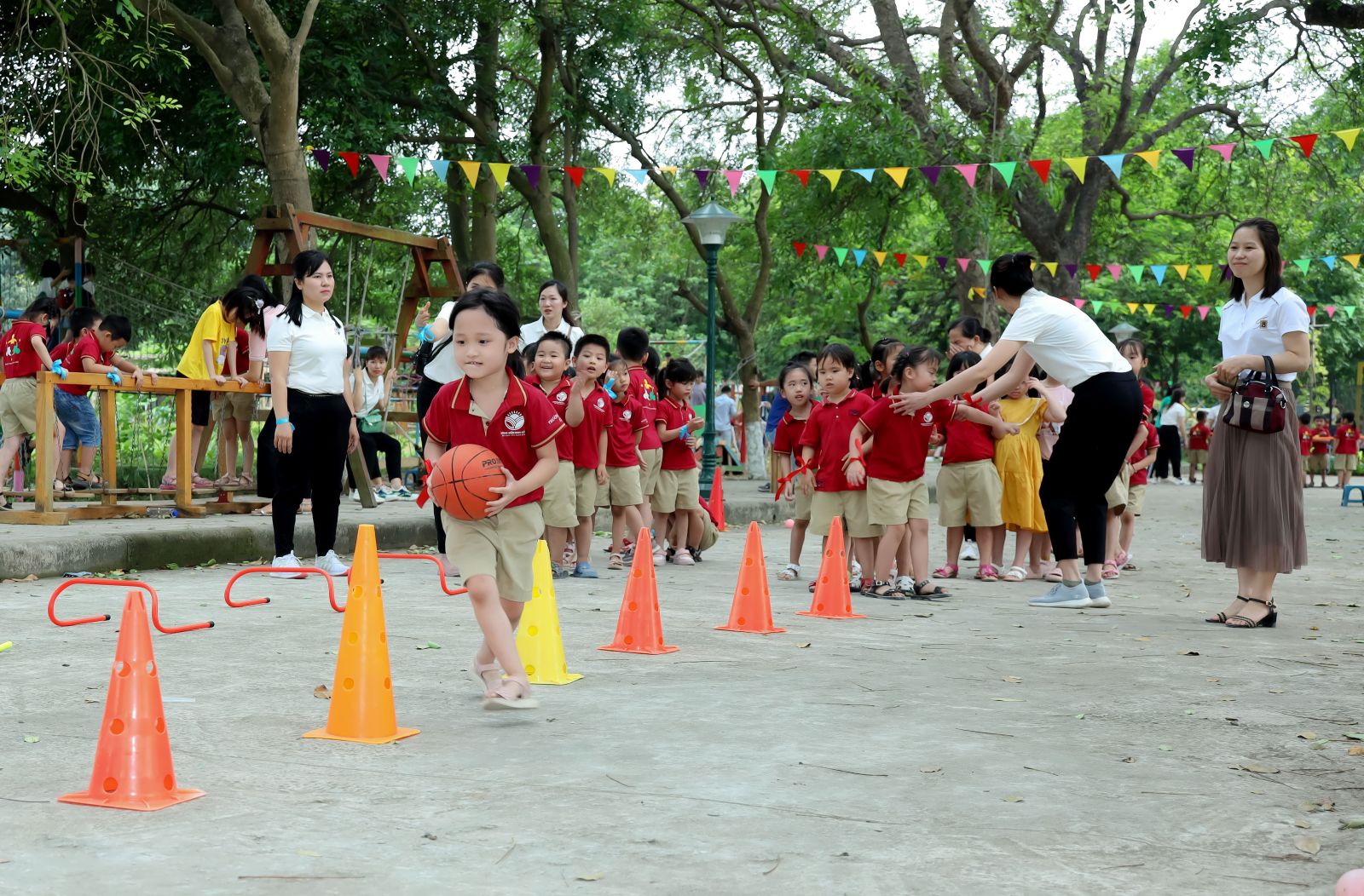 " LỄ RA TRƯỜNG CHO CÁC BÉ KHỐI MGL TRƯỜNG MN CỔ LOA" và “NGÀY HỘI OLYMPIC THỂ THAO 2022".