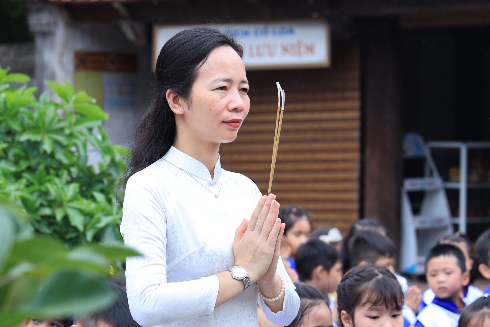 LẾ DÂNG HƯƠNG CỦA CÁC CON HỌC SINH KHỐI MẪU GIÁO LỚN (5-6 TUỔI) - TRƯỜNG MẦM NON CỔ LOA - TẠI KHU DI TÍCH LỊCH SỬ ĐỀN CỔ LOA