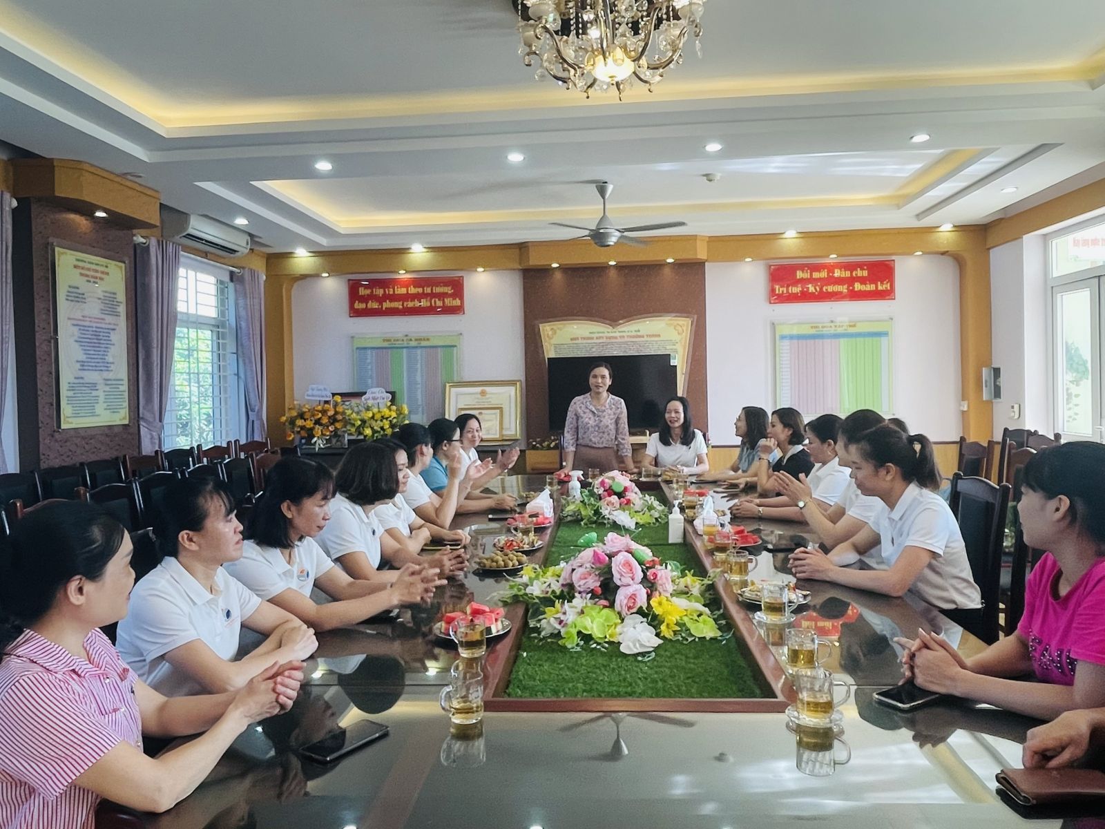 LUÂN CHUYỂN CÁN BỘ- NHÂN VIÊN TẠI TRƯỜNG MN CỔ LOA