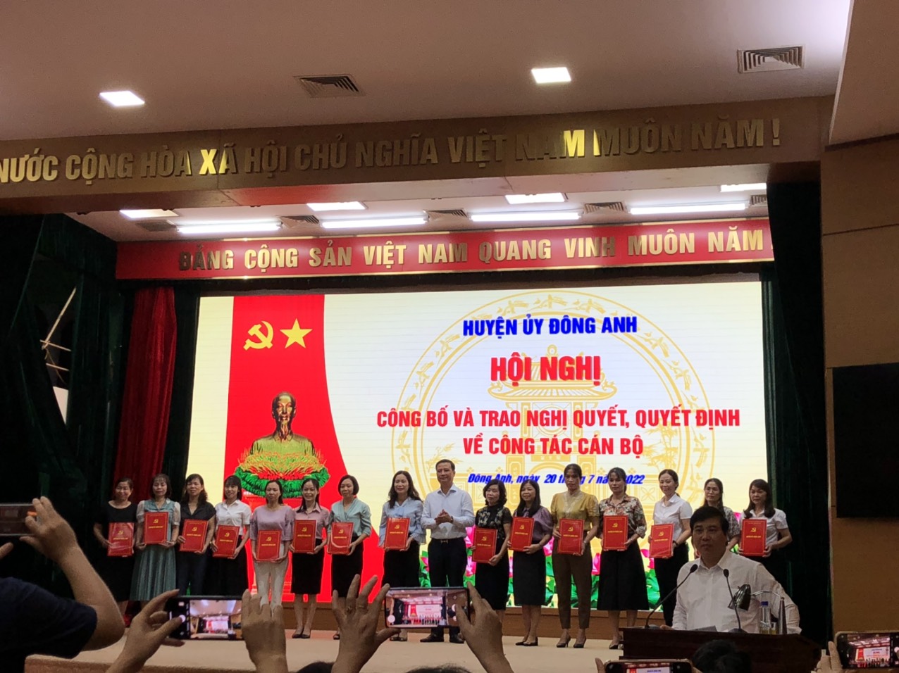 LUÂN CHUYỂN CÁN BỘ- NHÂN VIÊN TẠI TRƯỜNG MN CỔ LOA