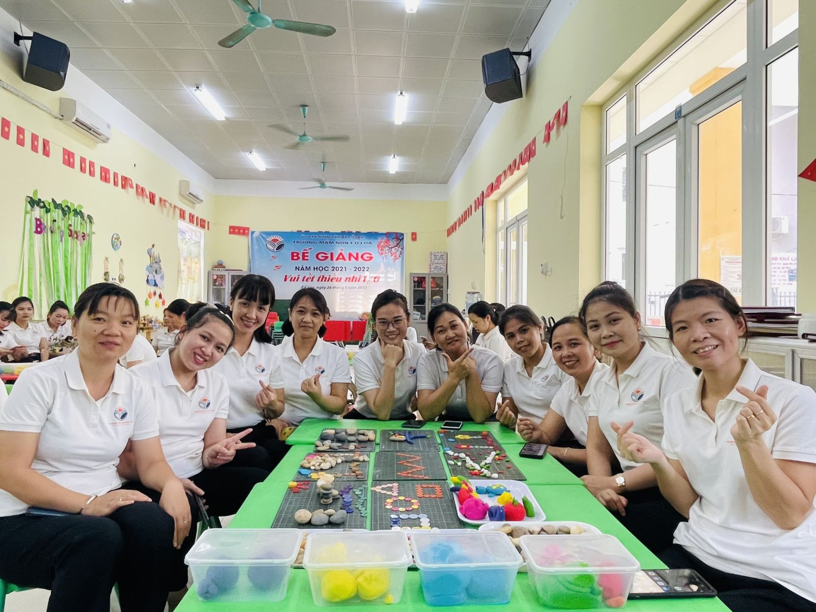 TRƯỜNG MẦM NON CỔ LOA TỔ CHỨC TẬP HUẤN CHUYÊN ĐỀ:  “CÁCH SỬ DỤNG NGUYÊN VẬT LIỆU RỜI TRONG THỰC HIỆN CHUYÊN ĐỀ XÂY DỰNG TRƯỜNG MẦM NON LẤY TRẺ LÀM TRUNG TÂM” NĂM HỌC 2022 – 2023.
