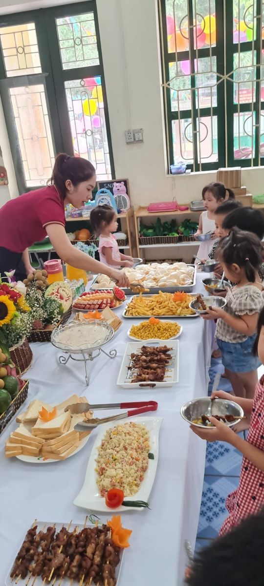 TRƯỜNG MẦM NON CỔ LOA TỔ CHỨC TIỆC BUFFET CHÀO ĐÓN NĂM HỌC MỚI 2022 – 2023!