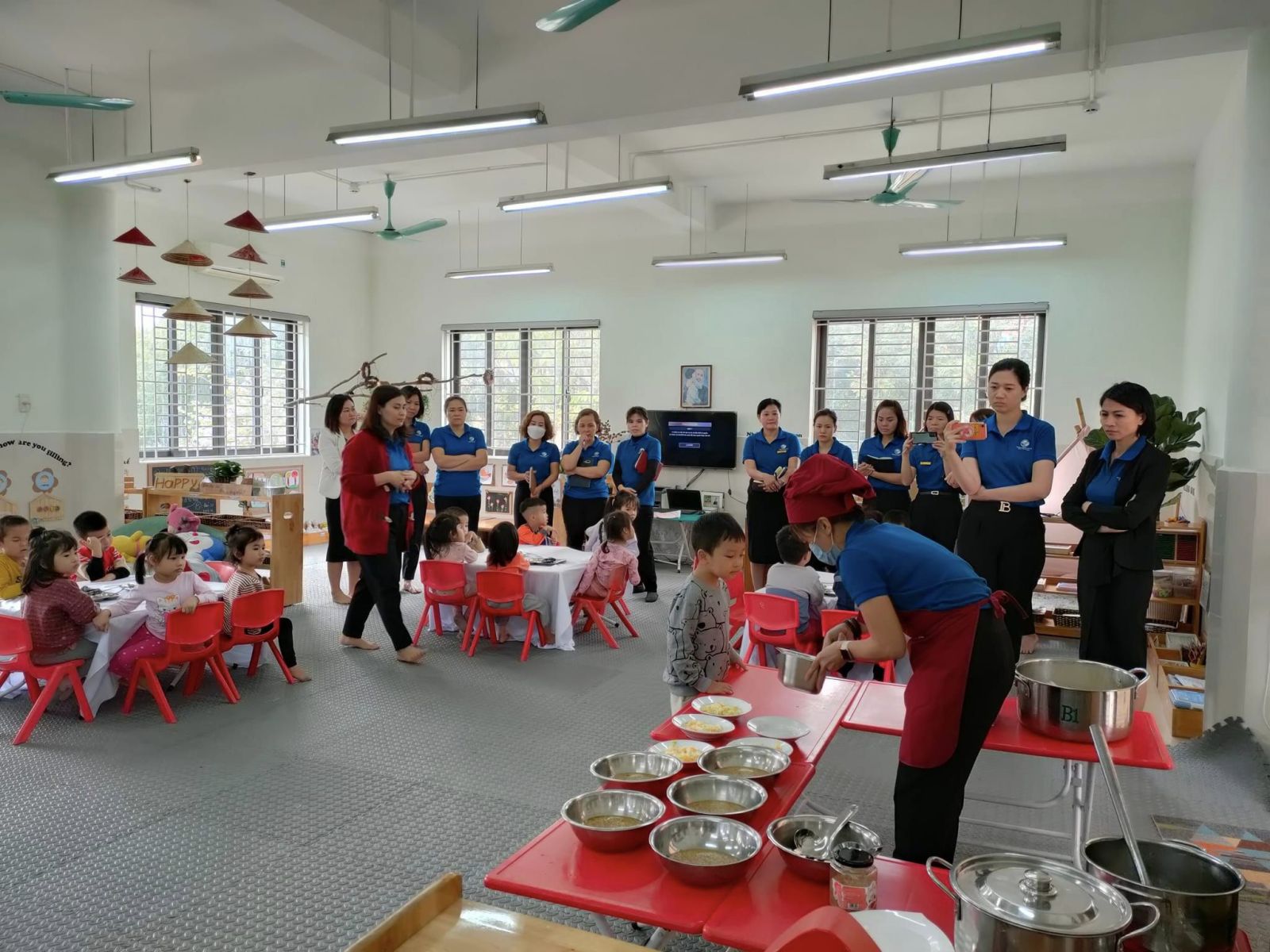 "TỔ CHỨC KIẾN TẬP ĐỔI MỚI HÌNH THỨC TRONG HOẠT ĐỘNG NUÔI DƯỠNG TRẺ TẠI TRƯỜNG MẦM NON CỔ LOA"