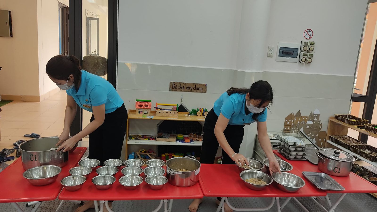 "TỔ CHỨC KIẾN TẬP ĐỔI MỚI HÌNH THỨC TRONG HOẠT ĐỘNG NUÔI DƯỠNG TRẺ TẠI TRƯỜNG MẦM NON CỔ LOA"
