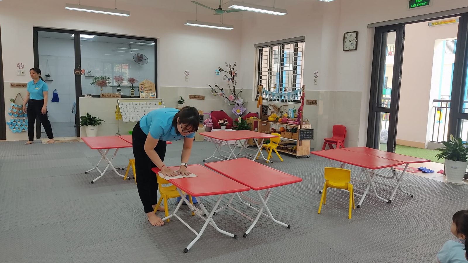 "TỔ CHỨC KIẾN TẬP ĐỔI MỚI HÌNH THỨC TRONG HOẠT ĐỘNG NUÔI DƯỠNG TRẺ TẠI TRƯỜNG MẦM NON CỔ LOA"