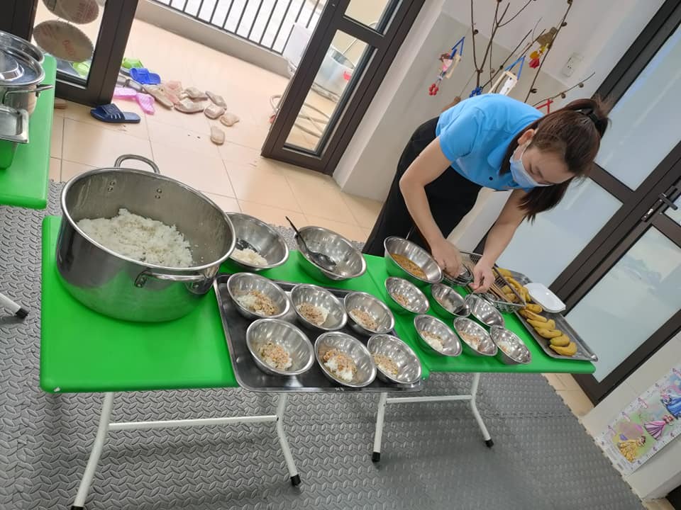 "TỔ CHỨC KIẾN TẬP ĐỔI MỚI HÌNH THỨC TRONG HOẠT ĐỘNG NUÔI DƯỠNG TRẺ TẠI TRƯỜNG MẦM NON CỔ LOA"