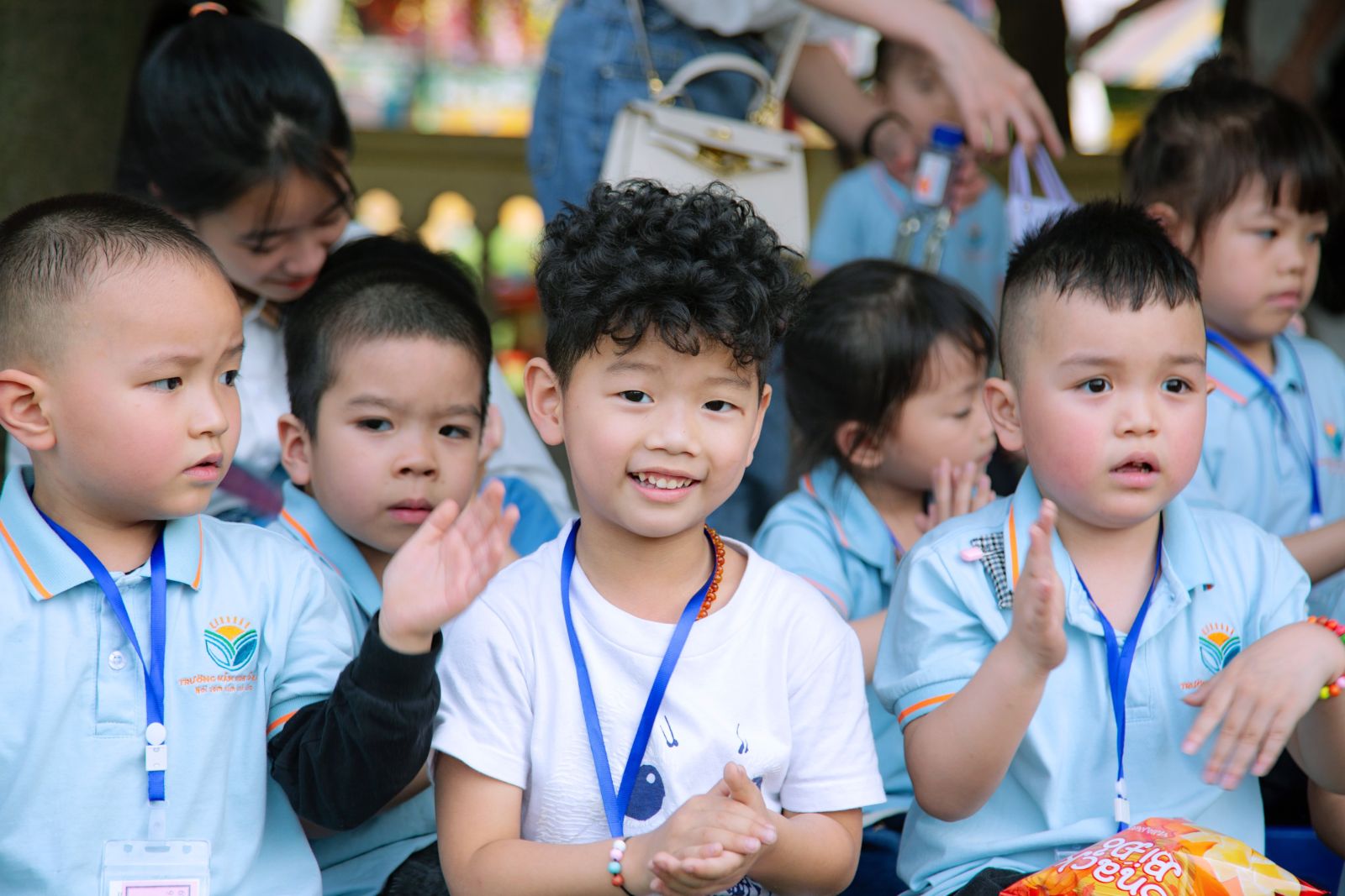 HOẠT ĐỘNG THAM QUAN TRẢI NGHIỆM TẠI KHU TRANG TRẠI GIÁO DỤC CÁNH BUỒM XANH CỦA KHỐI MẪU GIÁO LỚN VÀ MẪU GIÁO NHỠ