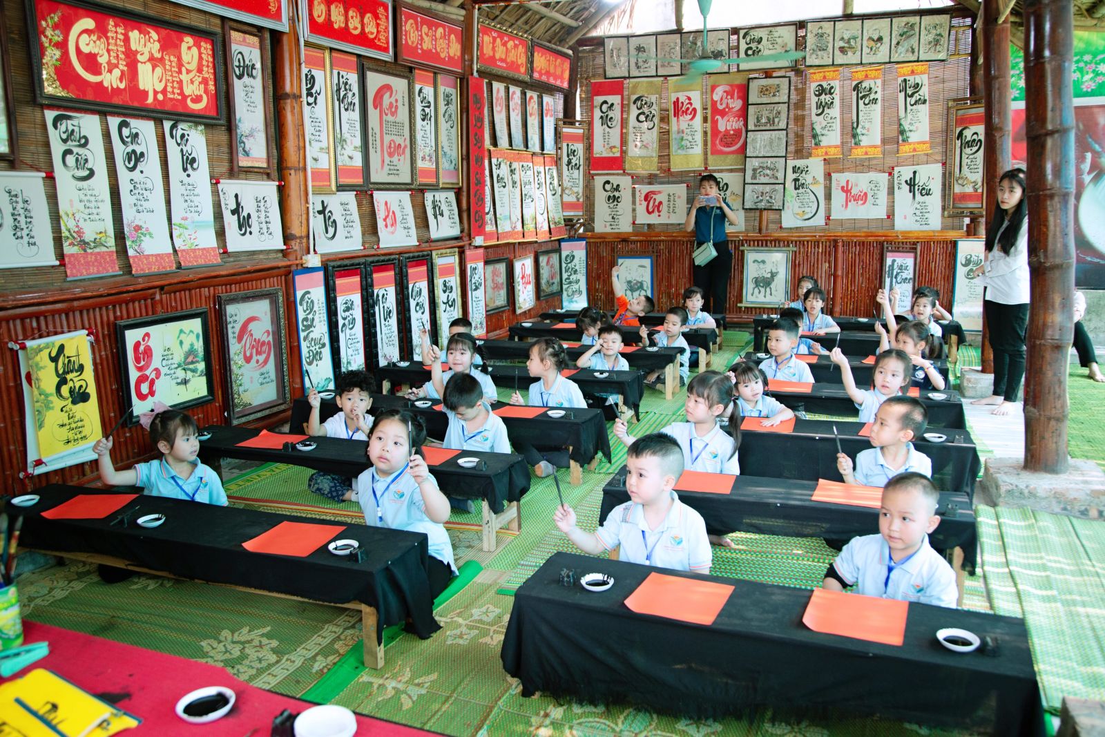 HOẠT ĐỘNG THAM QUAN TRẢI NGHIỆM TẠI KHU TRANG TRẠI GIÁO DỤC CÁNH BUỒM XANH CỦA KHỐI MẪU GIÁO LỚN VÀ MẪU GIÁO NHỠ