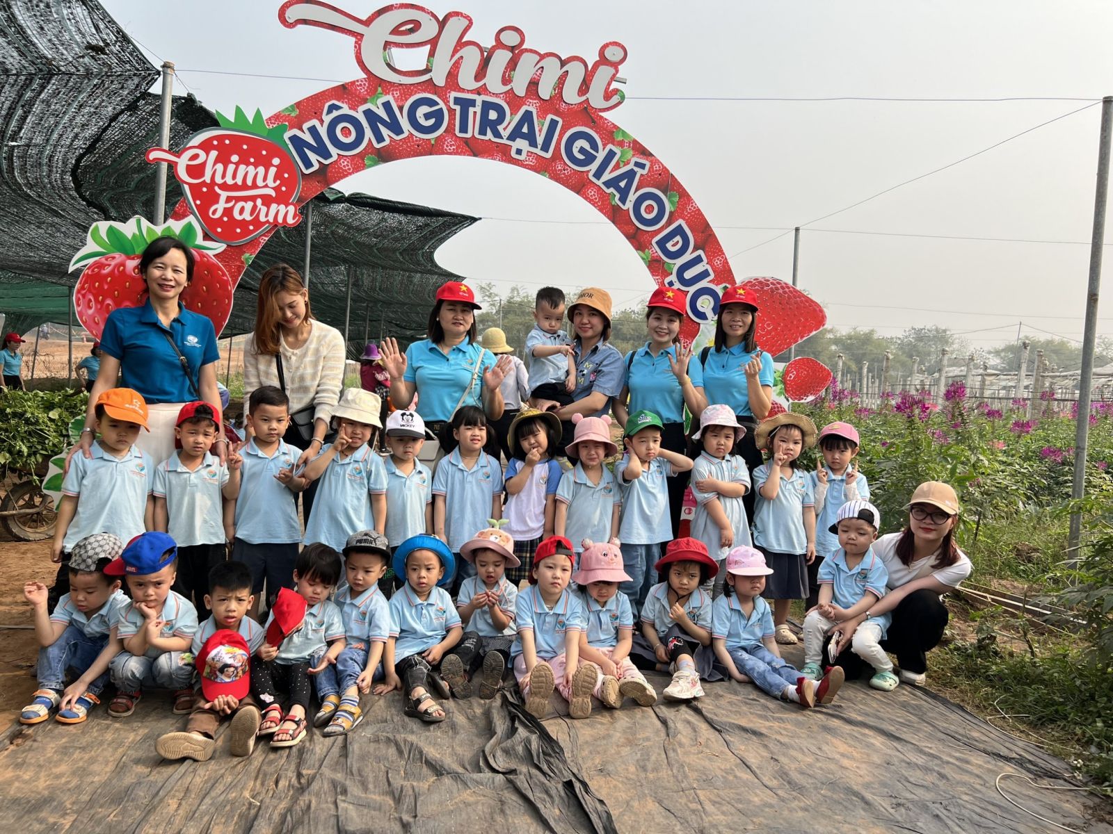 “HOẠT ĐỘNG TRẢI NGHIỆM THÚ VỊ VÀ BỔ ÍCH CỦA CÁC BẠN NHỎ KHỐI NHÀ TRẺ VÀ KHỐI MẪU GIÁO BÉ TRƯỜNG MẦM NON CỔ LOA”