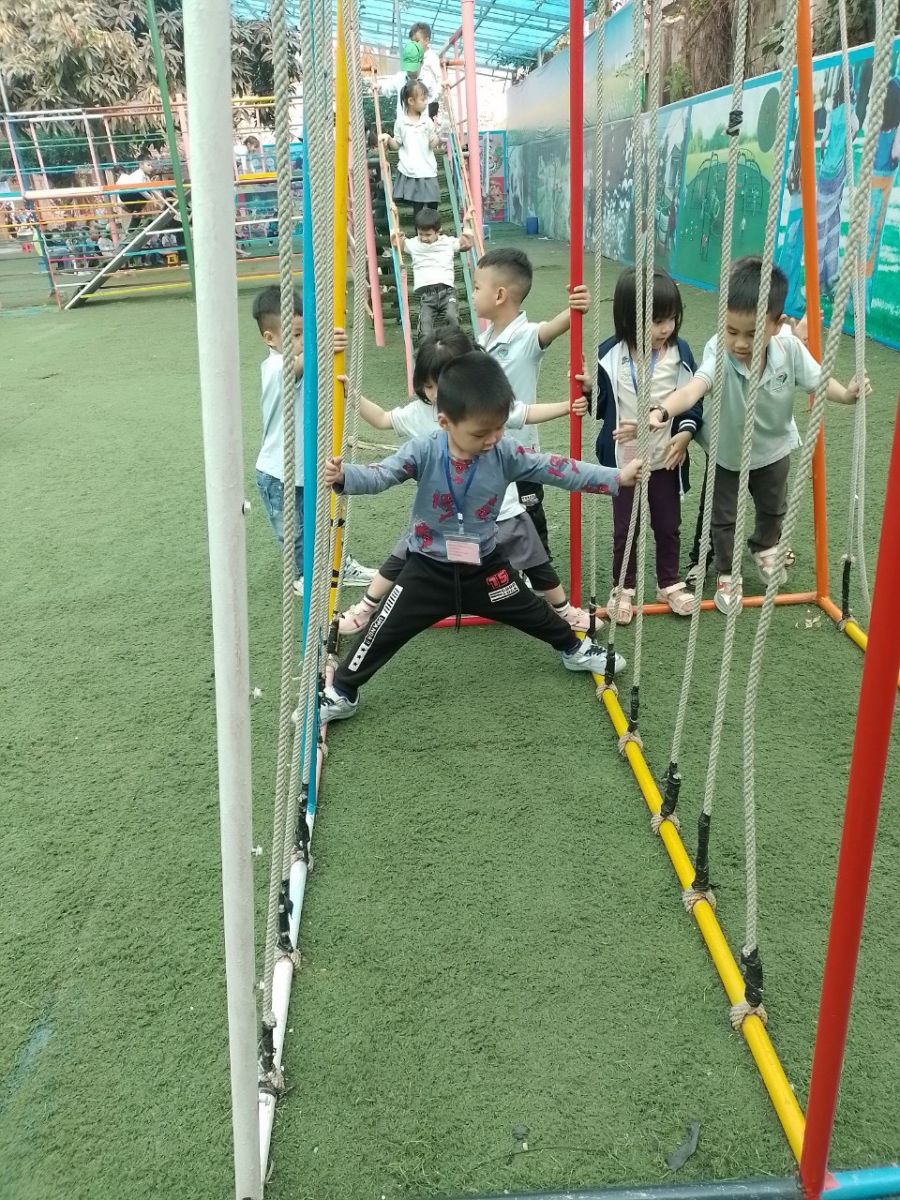 HOẠT ĐỘNG THAM QUAN TRẢI NGHIỆM TẠI KHU TRANG TRẠI GIÁO DỤC CÁNH BUỒM XANH CỦA KHỐI MẪU GIÁO LỚN VÀ MẪU GIÁO NHỠ