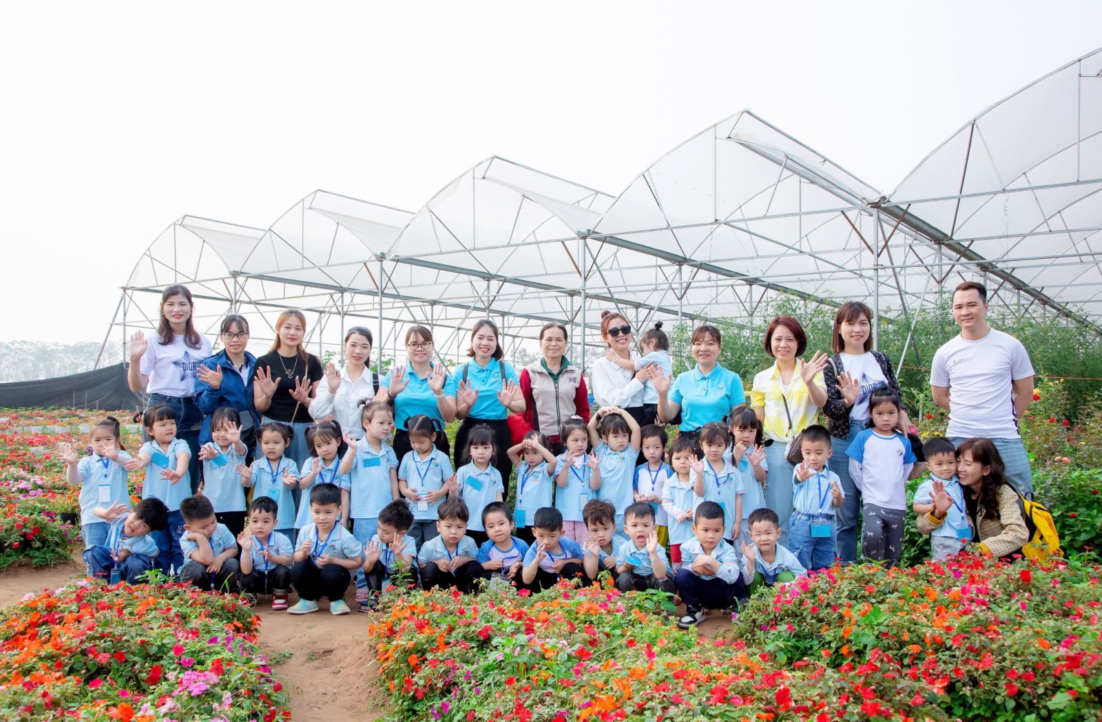 “HOẠT ĐỘNG TRẢI NGHIỆM THÚ VỊ VÀ BỔ ÍCH CỦA CÁC BẠN NHỎ KHỐI NHÀ TRẺ VÀ KHỐI MẪU GIÁO BÉ TRƯỜNG MẦM NON CỔ LOA”